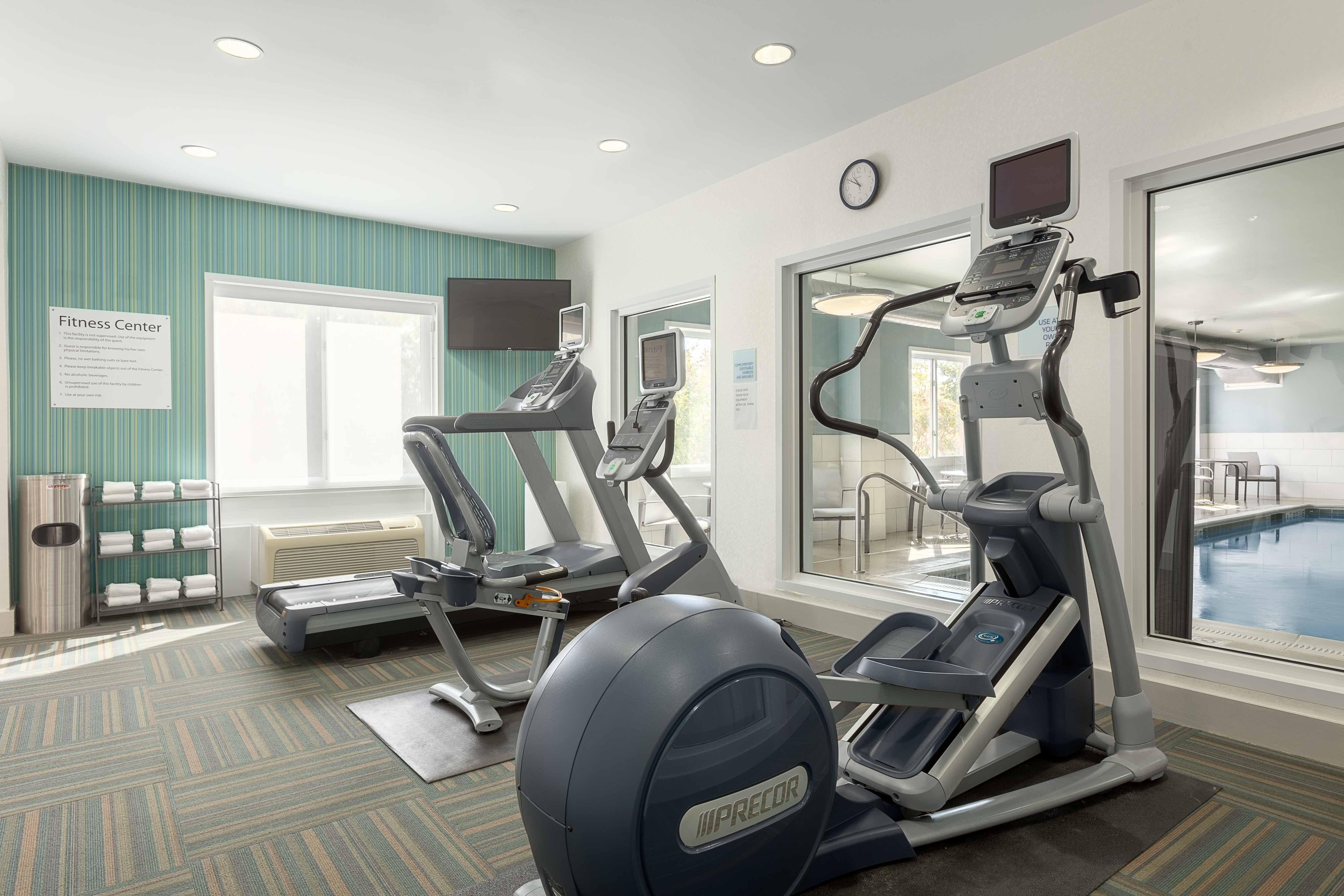 Holiday Inn Express Hotel & Suites Binghamton University-Vestal By Ihg Exterior foto