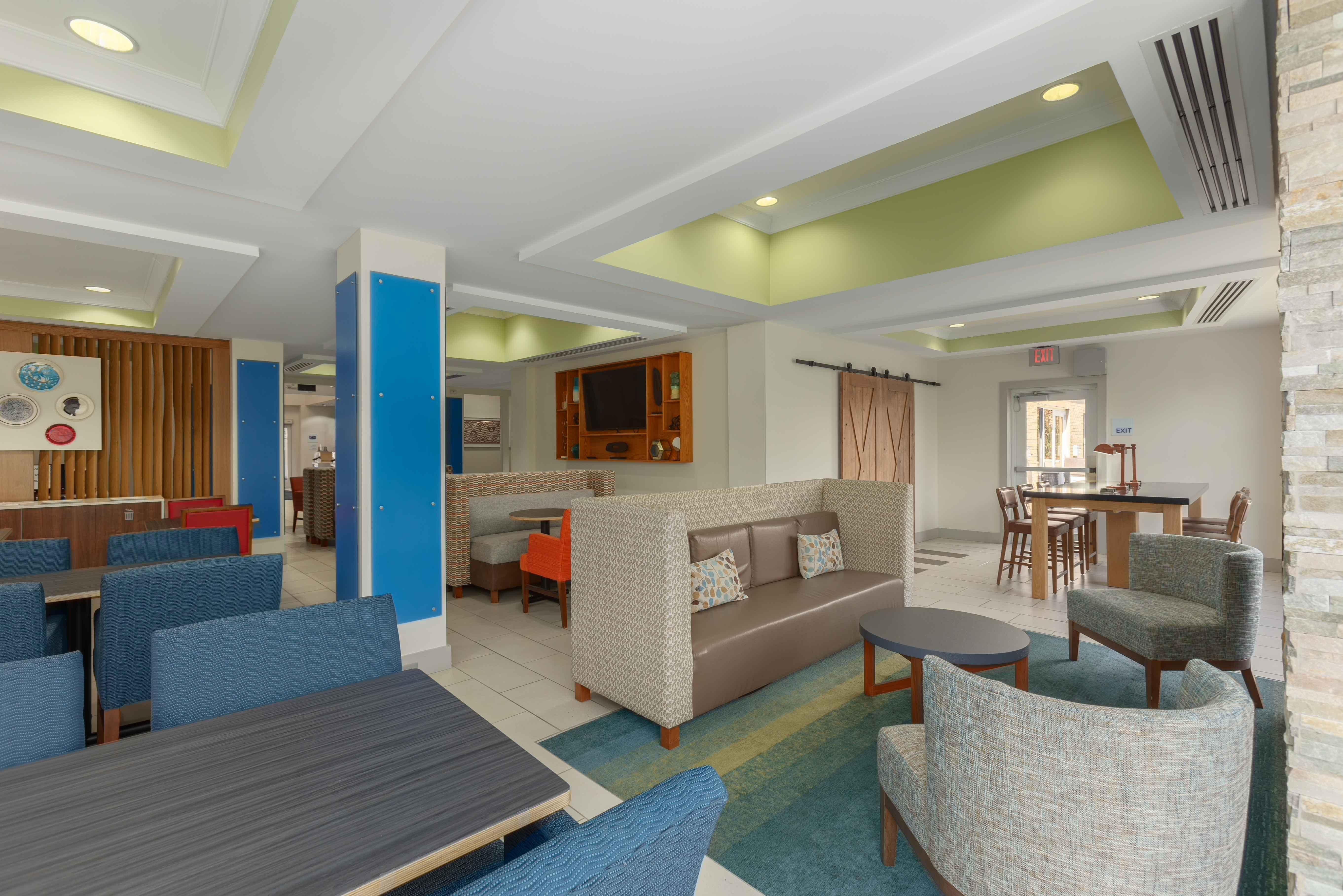 Holiday Inn Express Hotel & Suites Binghamton University-Vestal By Ihg Exterior foto